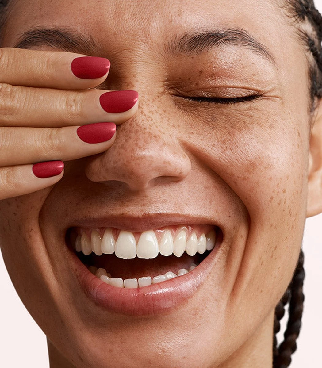 Pink Gellac - Moulin Red - Gellak - Vegan - Rood - Glanzend - 15ml 2 Pink Gellac - Moulin Red - Gellak - Vegan - Rood - Glanzend - 15ml - Afbeelding 2