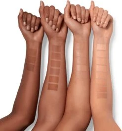 Clinique Superbalanced Foundation - 03 Ivory -Cosmetica Winkel 1119x1200 8