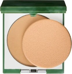 Clinique Stay Matte Sheer Pressed Powder - 02 Stay Neutral - Gezichtspoeder 9 Clinique Stay Matte Sheer Pressed Powder - 02 Stay Neutral - Gezichtspoeder -Cosmetica Winkel 1163x1200 4