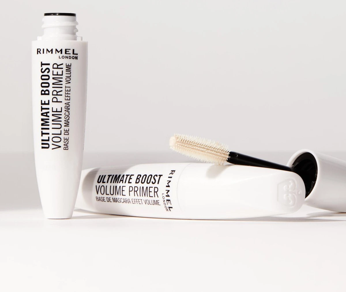 Rimmel London Ultimate Boost Volume Primer Mascara - 000 White 3 Rimmel London Ultimate Boost Volume Primer Mascara - 000 White - Afbeelding 3
