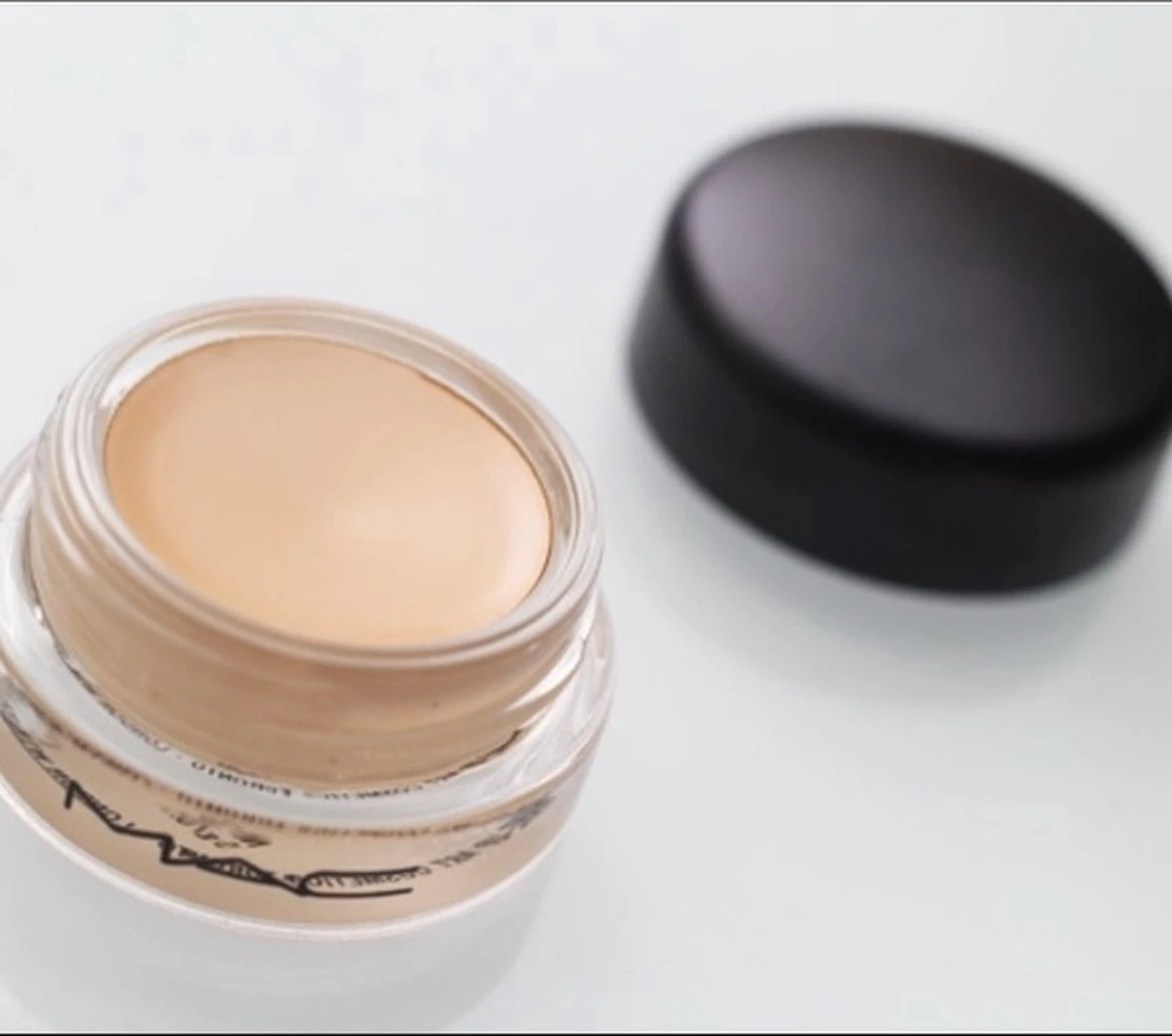 MAC Cosmetics Pro Longwear Paint Pot Oogmake-up - Soft Ochre 8 MAC Cosmetics Pro Longwear Paint Pot Oogmake-up - Soft Ochre - Afbeelding 8