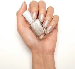Essie Gel Couture 90 Make The Cut - Gel Nagellak -Cosmetica Winkel 1200x1111 3