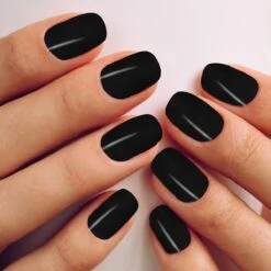 #BADBLACK - Influence Gellac - Zwarte Gellak - Gellak Zwart UV - UV Gellak - Gel Nagellak - Gellac - Kado Vrouw - Valentijns Cadeau - Kado Voor Haar - 10 Ml -Cosmetica Winkel 1200x1200 1959