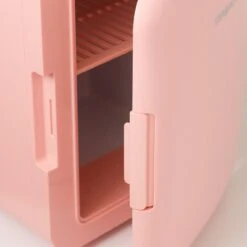 CREATE KOELKAST MINI BOX - Minikoelkast Voor Cosmetica 4L - Koud En Warm - Pastel Roze 22 CREATE KOELKAST MINI BOX - Minikoelkast Voor Cosmetica 4L - Koud En Warm - Pastel Roze -Cosmetica Winkel 1200x1200 2681