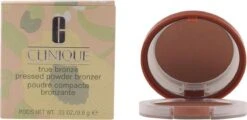 Clinique - True Bronze Pressed Powder Bronzer, #2 Sunkissed - -Cosmetica Winkel 1200x585