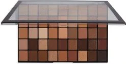 Makeup Revolution - Maxi Reloaded Palette - Nudes - Oogschaduw 10 Makeup Revolution - Maxi Reloaded Palette - Nudes - Oogschaduw -Cosmetica Winkel 1200x609 1