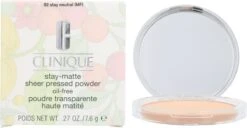 Clinique Stay Matte Sheer Pressed Powder - 02 Stay Neutral - Gezichtspoeder 8 Clinique Stay Matte Sheer Pressed Powder - 02 Stay Neutral - Gezichtspoeder -Cosmetica Winkel 1200x622 2