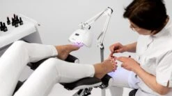 SUNfeet UV Lamp Op Statief - Lamp Voor Gelnagels 80W - LED Lamp Nagels - Gellak Lamp - Nageldroger - Wit 7 SUNfeet UV Lamp Op Statief - Lamp Voor Gelnagels 80W - LED Lamp Nagels - Gellak Lamp - Nageldroger - Wit -Cosmetica Winkel 1200x674 7