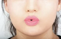 NYX Professional Makeup Soft Matte Lip Cream - Tokyo SMLC03 - Liquid Lippenstift - 8 Ml -Cosmetica Winkel 1200x772 1