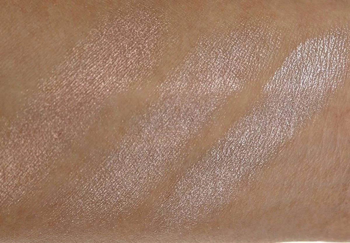 Hearts Blusher - Peachy Pink Kisses 2 Hearts Blusher - Peachy Pink Kisses - Afbeelding 2