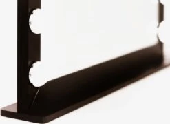 Make Up Spiegel Met Verlichting | Vivo | Hollywood Spiegel | Zwart | Touch | 3 Standen | 70x54 10 Make Up Spiegel Met Verlichting | Vivo | Hollywood Spiegel | Zwart | Touch | 3 Standen | 70x54 -Cosmetica Winkel 1200x873 5