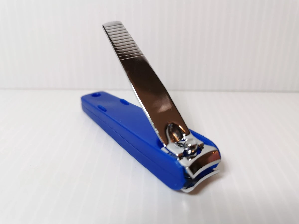 Nagelknipper Middel 7*1.5*1.5cm Met Handig Opvangbakje 1 Nagelknipper Middel 7*1.5*1.5cm Met Handig Opvangbakje