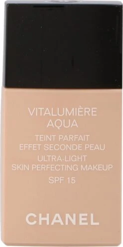 Chanel Vitalumiere Aqua Foundation - 30 Beige - SPF15 - 30 Ml -Cosmetica Winkel 600x1200 3