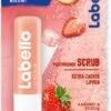 Labello Lipscrub Strawberry / Peach