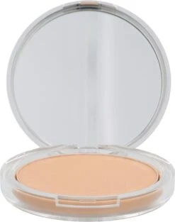 Clinique Almost Powder SPF 15 - Light - Make-uppoeder 31 Clinique Almost Powder SPF 15 - Light - Make-uppoeder -Cosmetica Winkel 947x1200 7