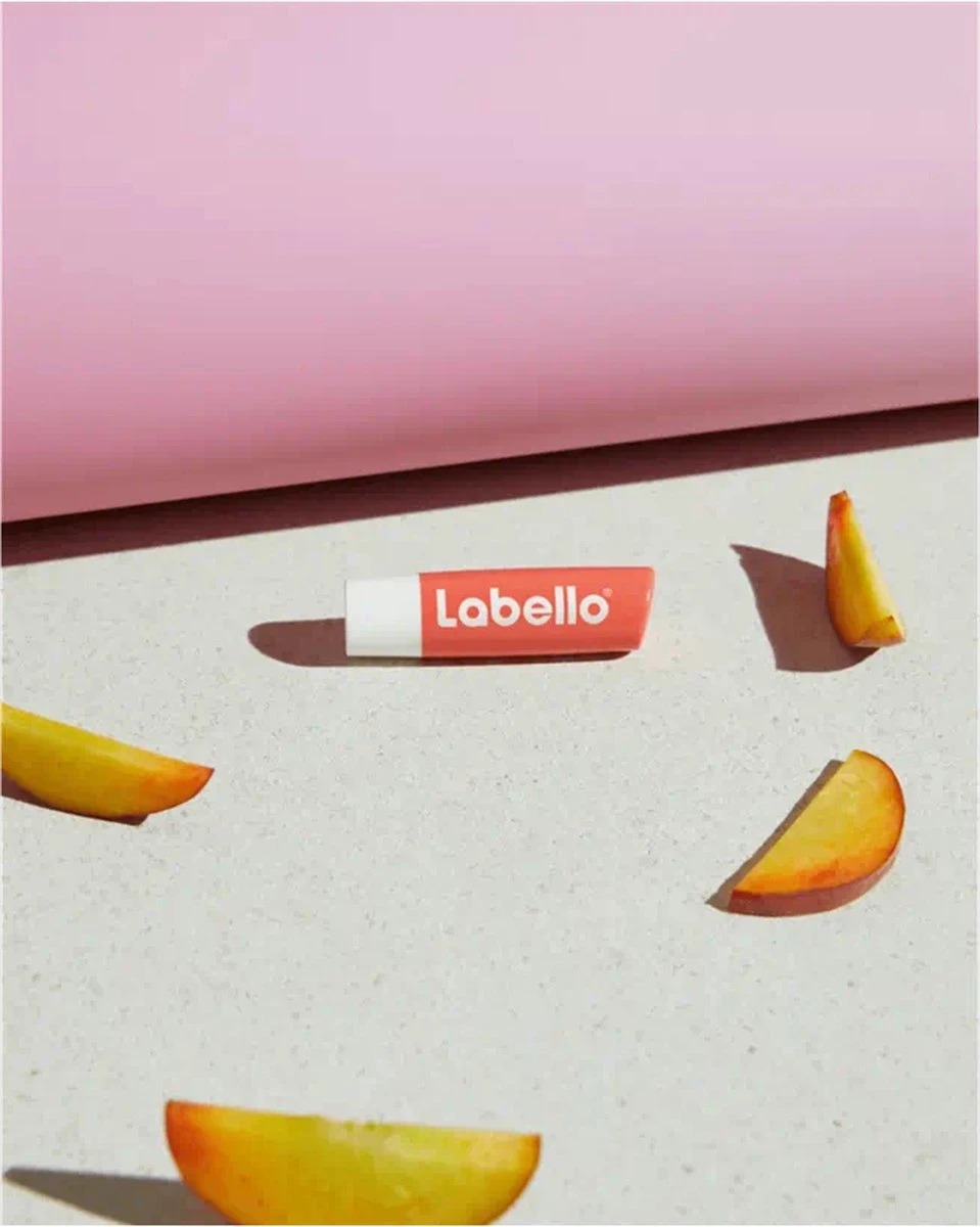 Labello Fruity Shine Peach Lippenbalsem - 5.5ml 3 Labello Fruity Shine Peach Lippenbalsem - 5.5ml - Afbeelding 3