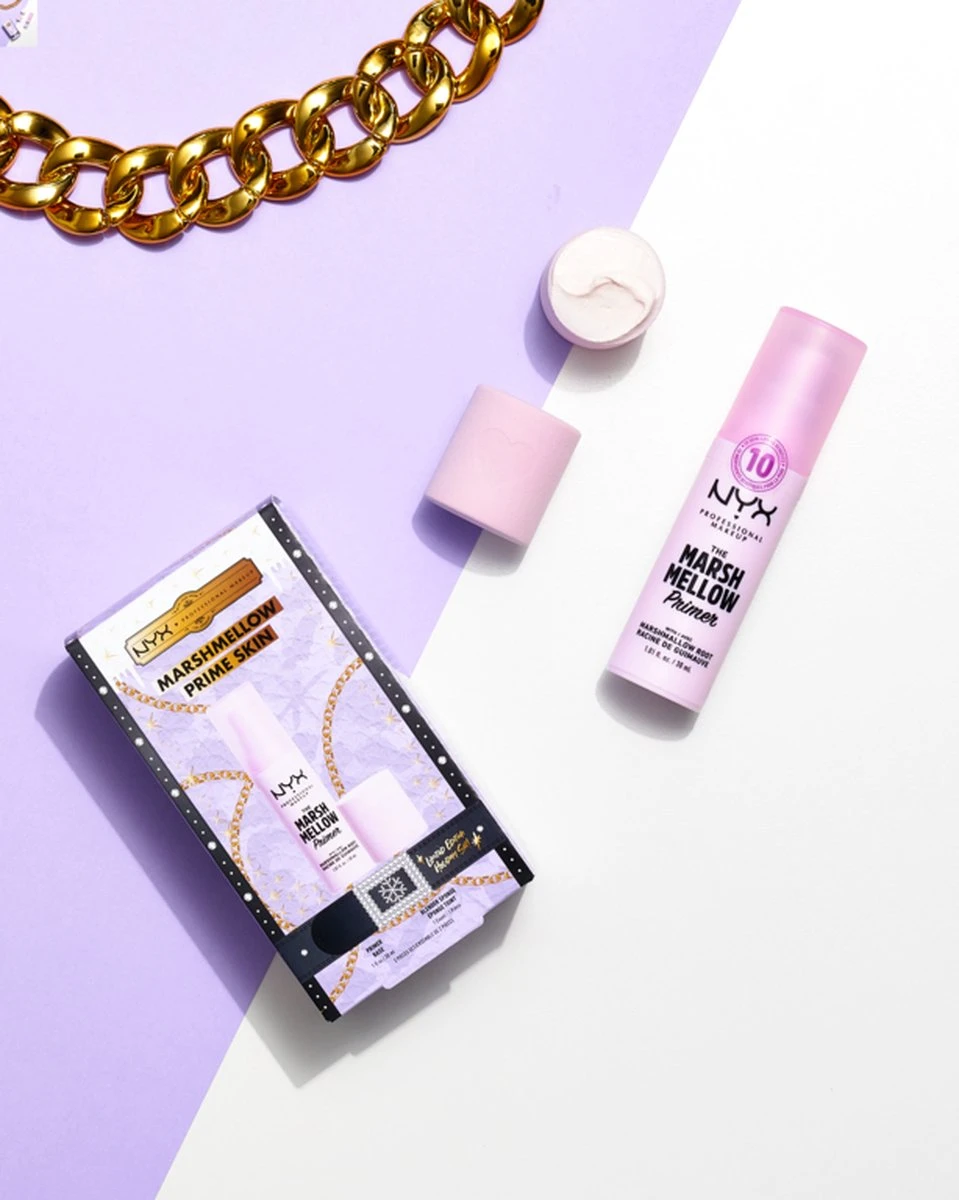 NYX Professional Makeup - Holidays 2022 Mrs Claus - Marshmellow Primer Giftset - Primer & Sponsje 3 NYX Professional Makeup - Holidays 2022 Mrs Claus - Marshmellow Primer Giftset - Primer & Sponsje - Afbeelding 3