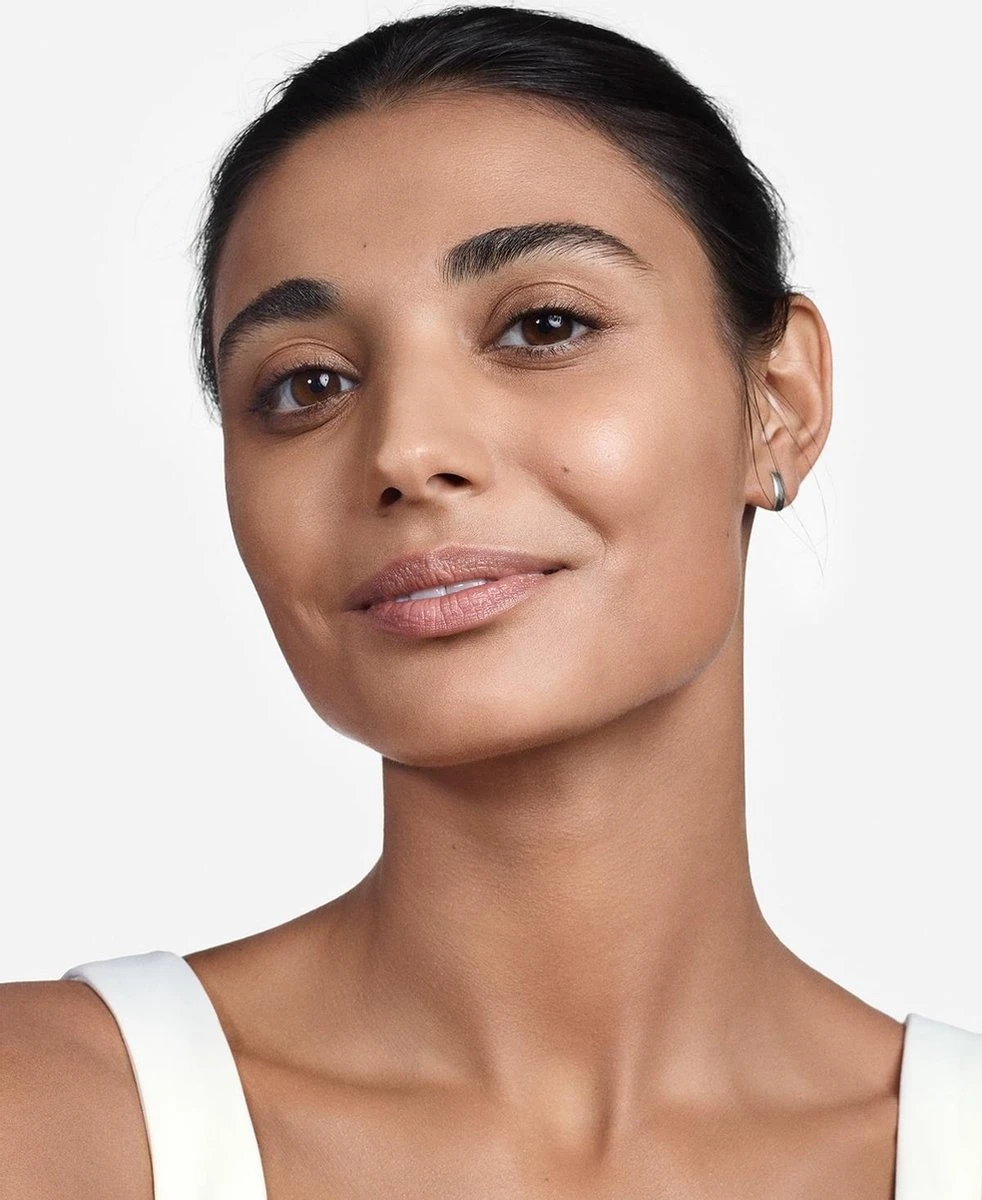 Clinique Almost Powder SPF 15 - Deep - Make-uppoeder 3 Clinique Almost Powder SPF 15 - Deep - Make-uppoeder - Afbeelding 3